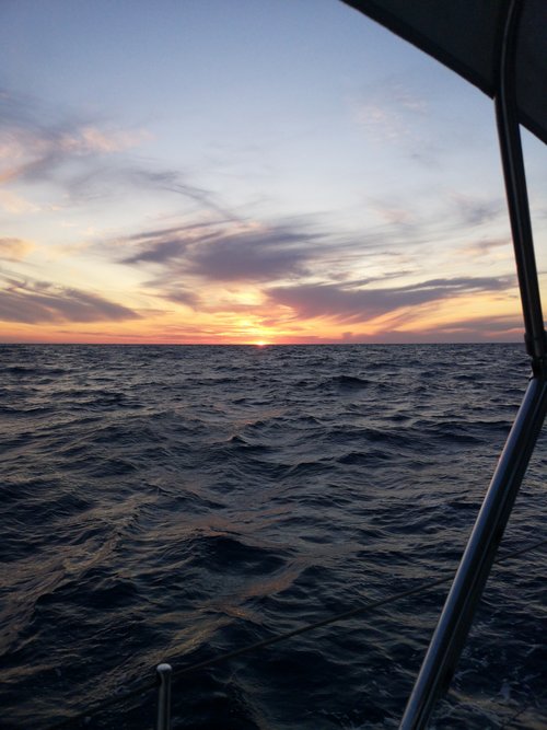 MITTERNACHT IRGENDWO IM MITTELMEER