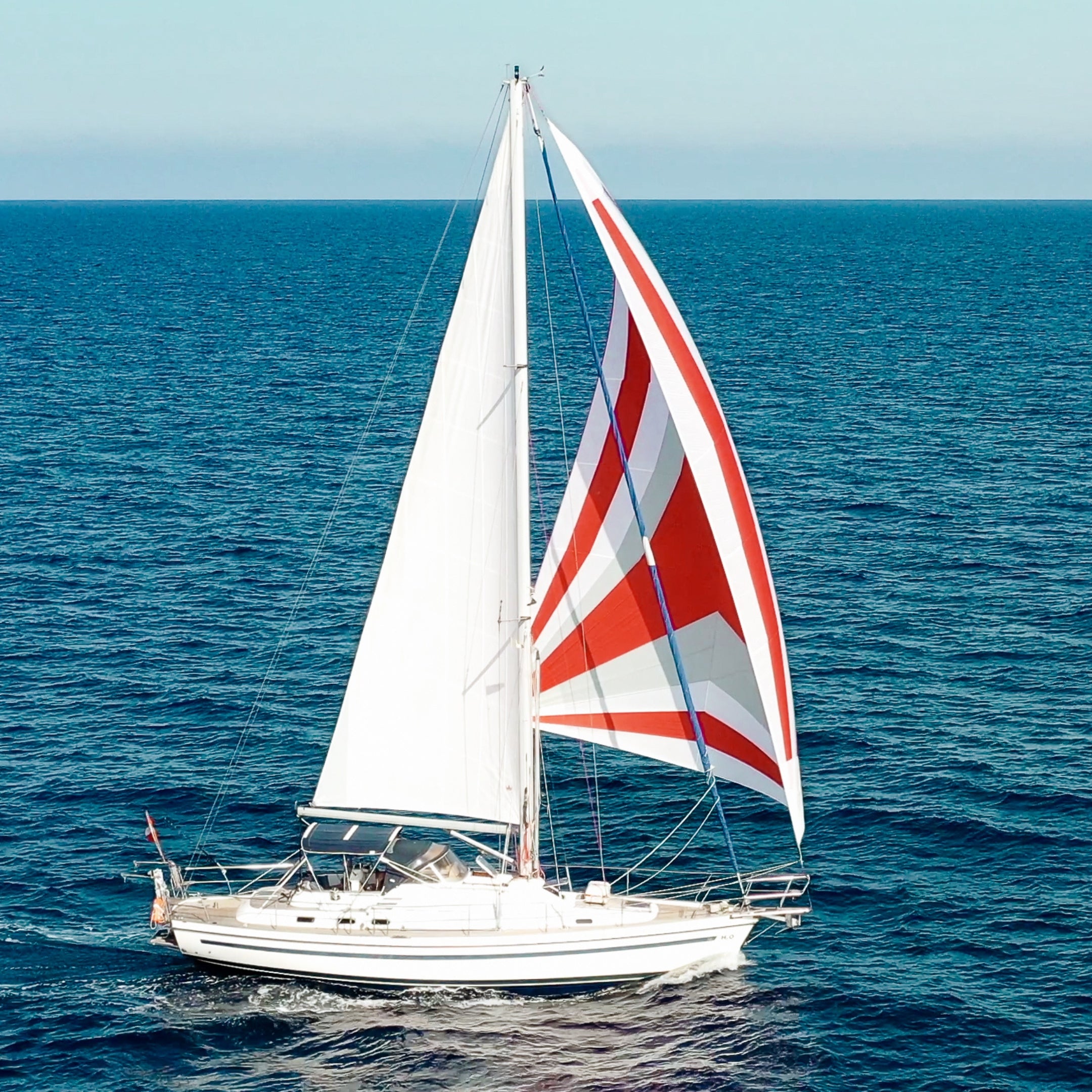 Bootsmatratze nach Maß mit integriertem Lattenrost – Sailing Insieme